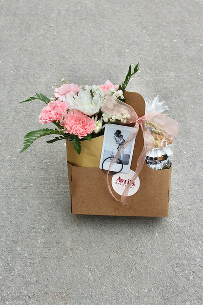 Cookies Carrier Bouquet
