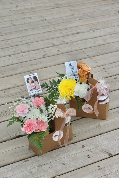 Cookies Carrier Bouquet